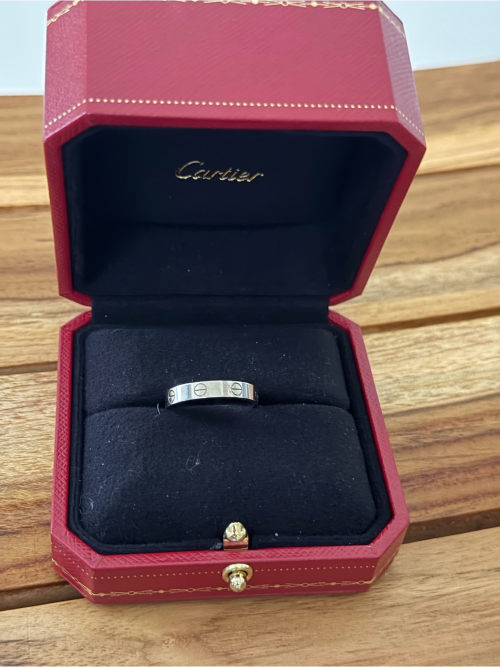 Authentic Cartier LOVE Ring White Gold Size 57 With ring Box and outer box - Picture 3 of 15